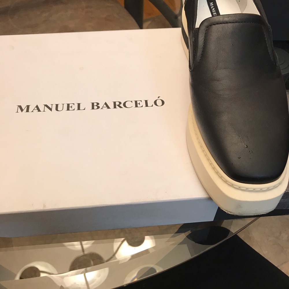 Black shoes